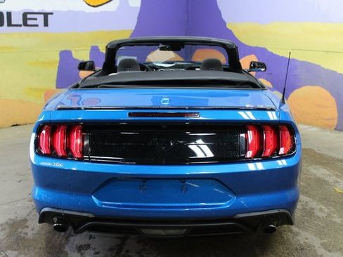 Used 2021 Ford Mustang Convertible image 6