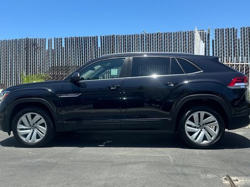 Used 2023 Volkswagen Atlas Cross Sport SE FWD image 7