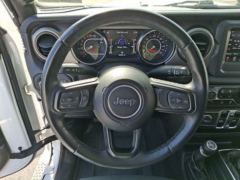 Used 2021 Jeep Gladiator Sport AWD/4WD image 14