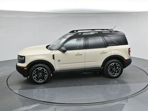 Used 2025 Ford Bronco Sport Outer Banks w/ Outer Banks Tech Package+ AWD/4WD image 45