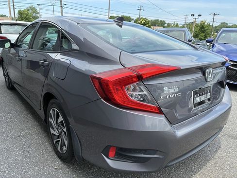 Used 2017 Honda Civic EX image 4