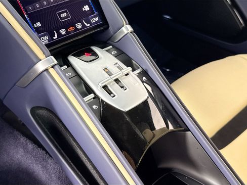 Certified 2025 Ferrari Roma Spider RWD image 15