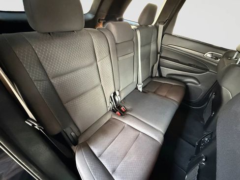 Used 2020 Jeep Grand Cherokee Laredo image 41