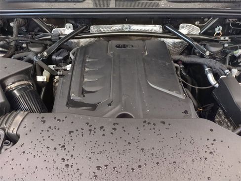 Used 2025 Audi Q5 Premium w/ Convenience Package image 38