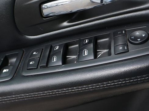 Used 2019 Dodge Grand Caravan SE image 15