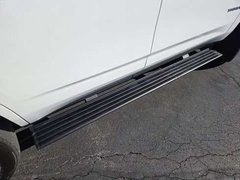 Used 2024 Chevrolet Tahoe High Country image 21