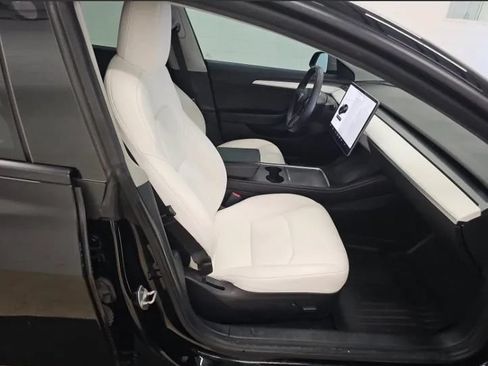 Used 2021 Tesla Model 3 Standard Range Plus RWD image 7