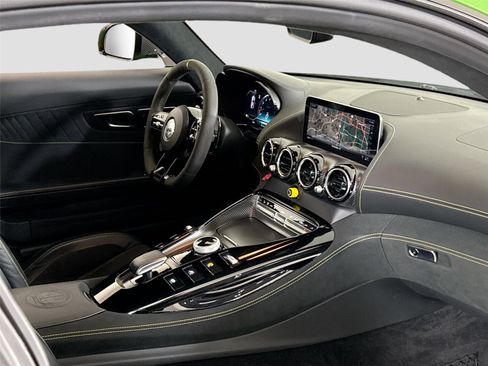 Used 2020 Mercedes-Benz AMG GT R image 30