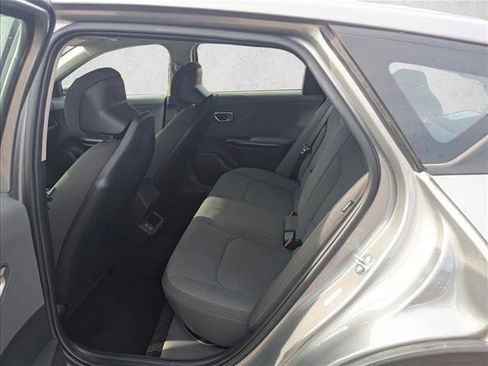 Used 2025 Kia K4 FWD image 13