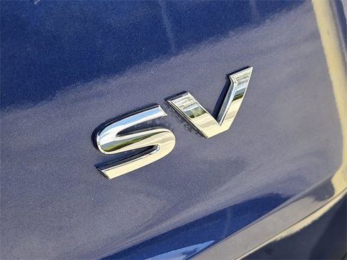 Used 2022 Nissan Rogue SV image 14