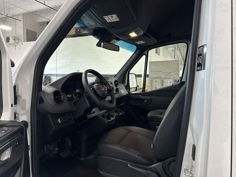 New 2025 Mercedes-Benz Sprinter 3500 image 10
