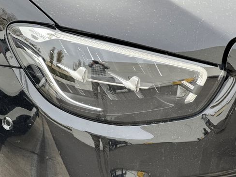 Used 2021 Mercedes-Benz E 350 Sedan image 12