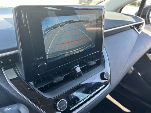 Used 2023 Toyota Corolla LE FWD image 29