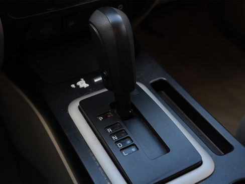 Used 2011 Ford Escape XLS w/ 101A Rapid Spec Order Code image 12