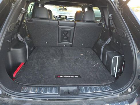 Used 2023 Mitsubishi Outlander SEL 40th Anniversary image 5