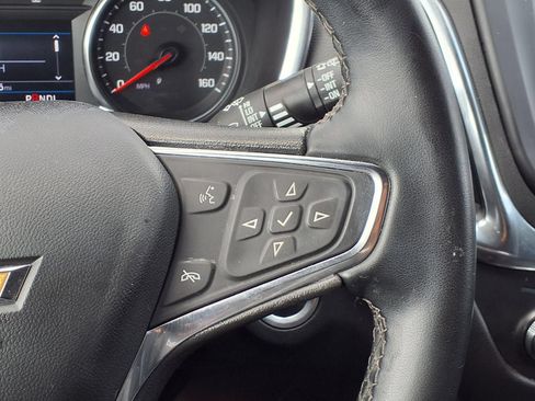 Used 2024 Chevrolet Equinox LT FWD image 17
