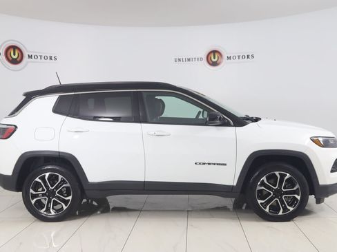 Used 2023 Jeep Compass Limited AWD/4WD image 2