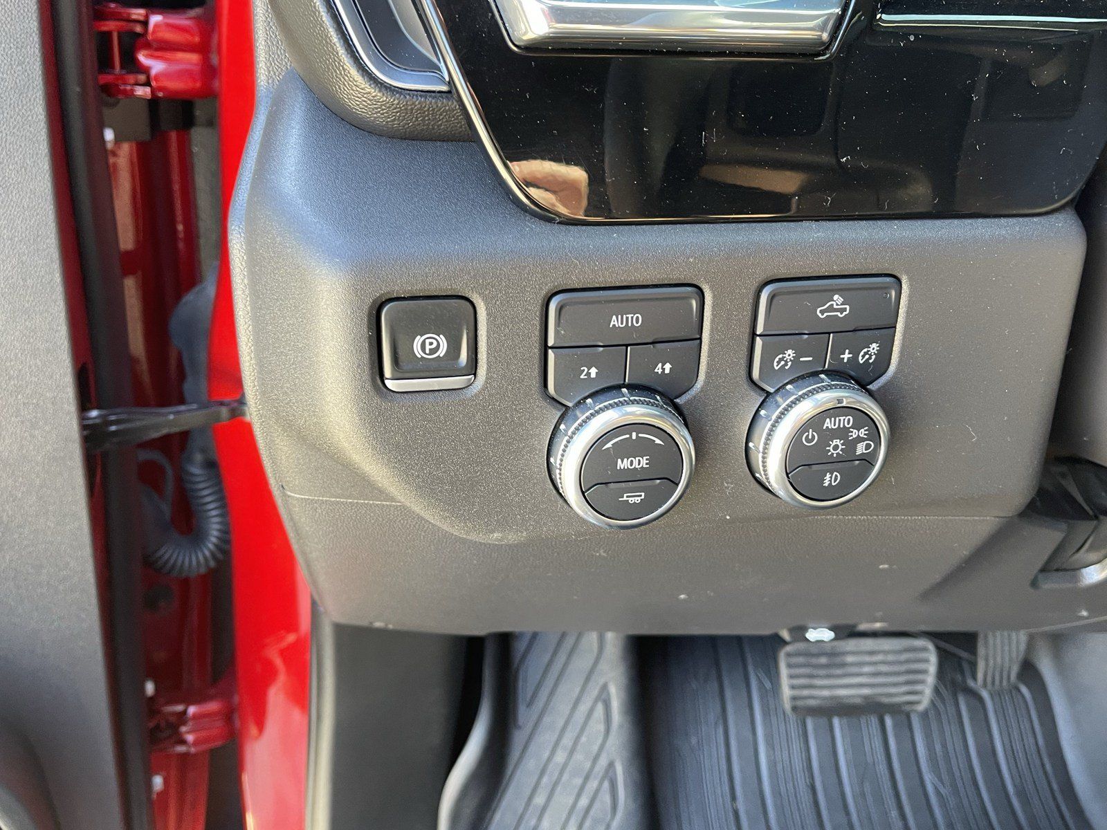 Used 2024 GMC Sierra 1500 Elevation w/ Max Trailering Package AWD/4WD image 25