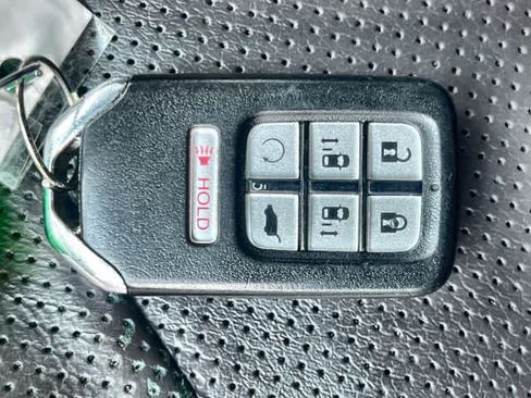 Used 2020 Honda Odyssey Elite image 21