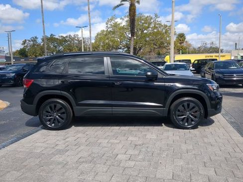 Certified 2024 Volkswagen Taos S image 3