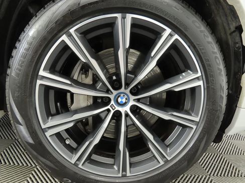 Certified 2023 BMW X5 xDrive45e w/ Executive Package image 33