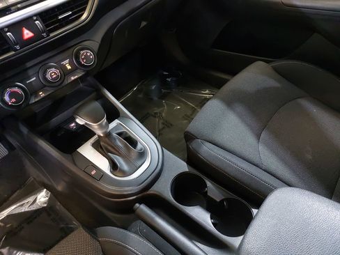 Used 2022 Kia Forte LXS FWD image 26
