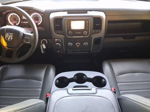 Used 2022 RAM 1500 Tradesman w/ Chrome Appearance Group AWD/4WD image 25