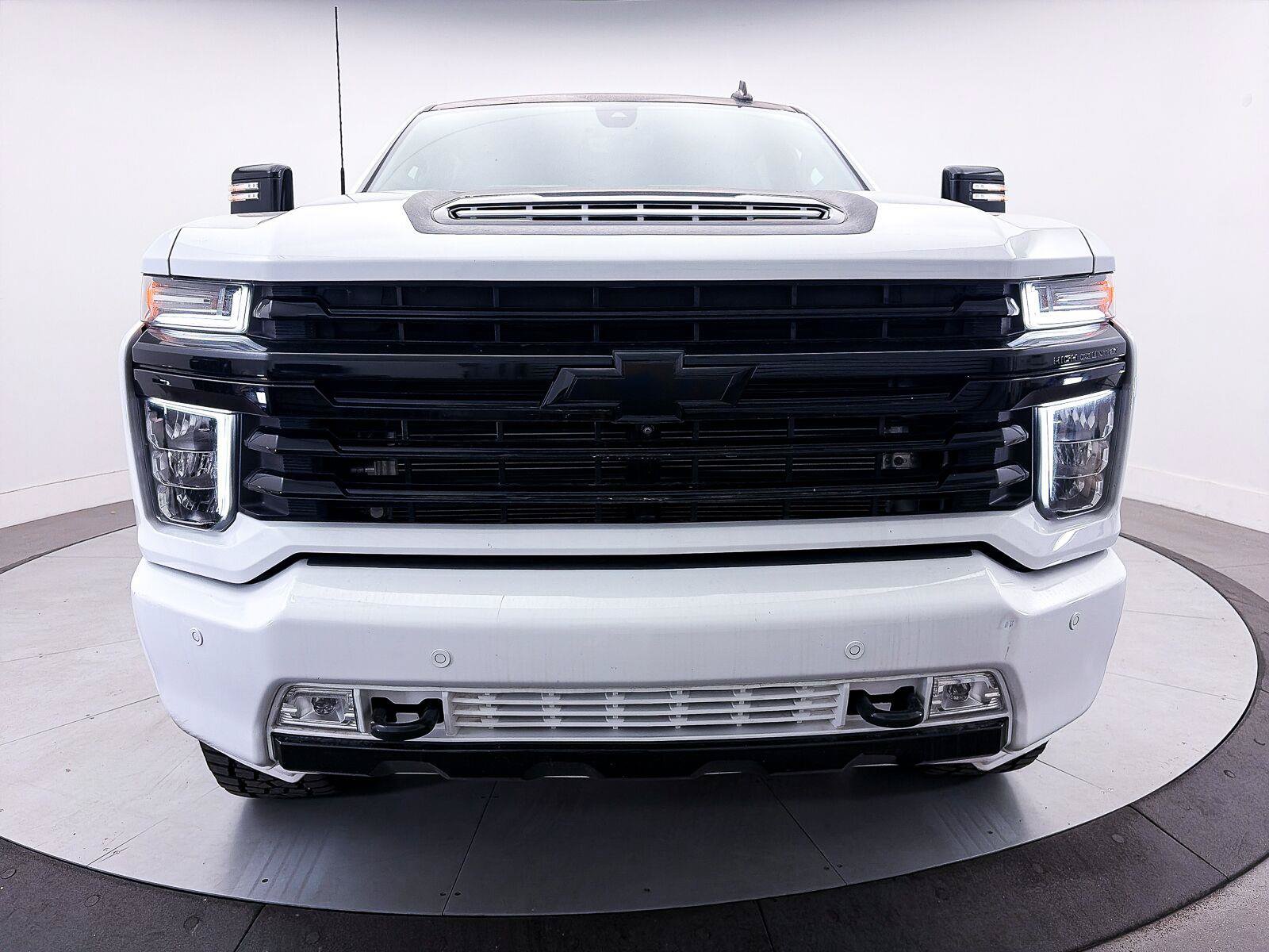 Used 2022 Chevrolet Silverado 2500 High Country w/ Z71 Off-Road Package AWD/4WD image 13