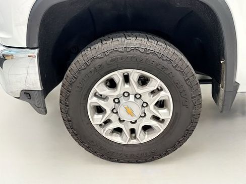 Used 2023 Chevrolet Silverado 3500 LT w/ Convenience Package image 25