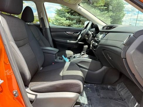 Used 2017 Nissan Rogue S w/ S Appearance Package FWD image 26