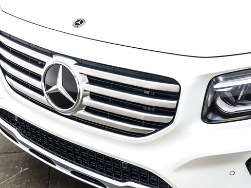 Certified 2025 Mercedes-Benz GLB 250 image 15