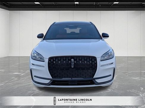 Certified 2023 Lincoln Corsair Reserve w/ Equipment Group 201A image 8