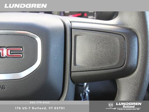 Used 2020 GMC Sierra 1500 4x4 Crew Cab w/ Convenience Package image 22