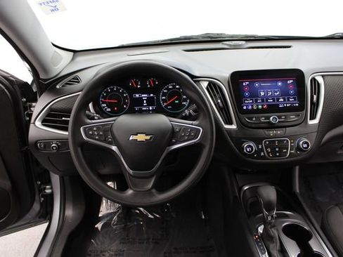 Used 2023 Chevrolet Malibu LT FWD image 24