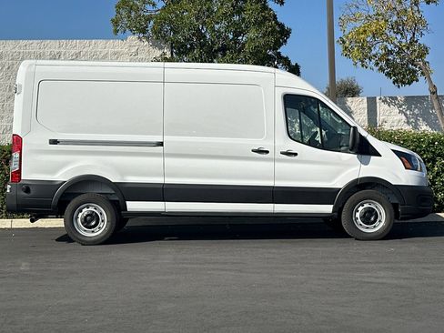 New 2026 Ford Transit 250 148 Medium Roof w/ Load Area Protection Package image 3