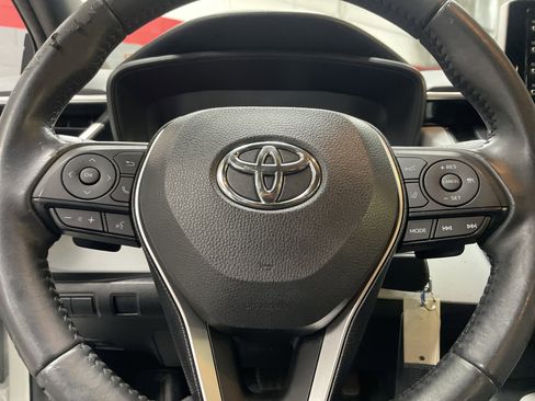 Used 2020 Toyota Corolla SE FWD image 18