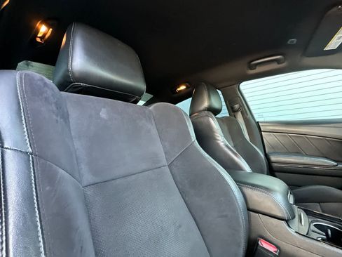 Used 2019 Dodge Charger R/T w/ Plus Group RWD image 18