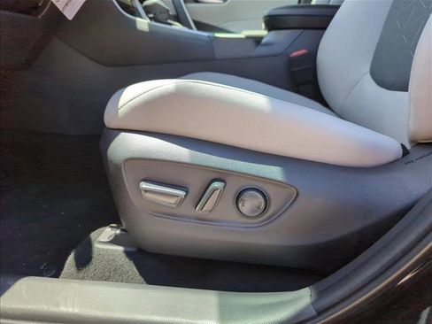 Used 2025 Toyota RAV4 XLE image 13