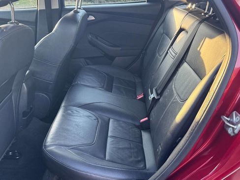 Used 2015 Ford Focus Titanium image 11