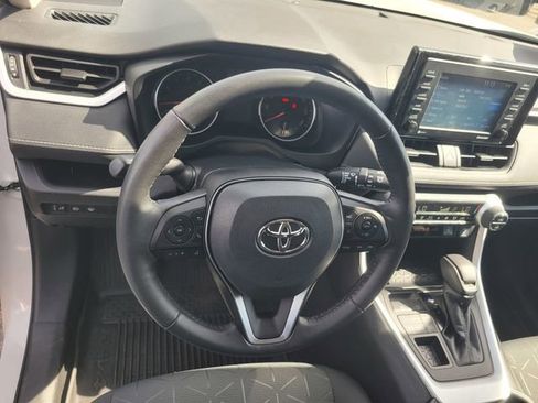 Used 2022 Toyota RAV4 XLE w/ XLE Grade Weather Package image 30