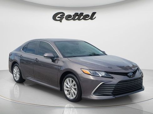 Certified 2024 Toyota Camry LE w/ Convenience Package FWD image 3