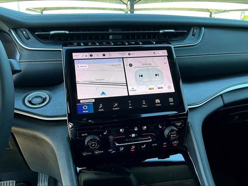 Certified 2023 Jeep Grand Cherokee L Limited w/ Luxury Tech Group II image 28