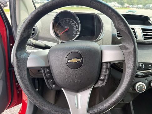 Used 2014 Chevrolet Spark LT FWD image 7