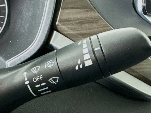 Used 2024 Nissan Altima 2.5 SV FWD image 16