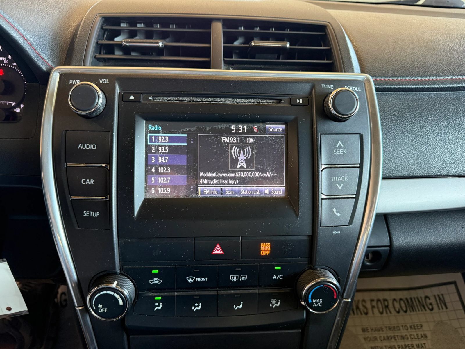 Used 2016 Toyota Camry SE FWD image 15