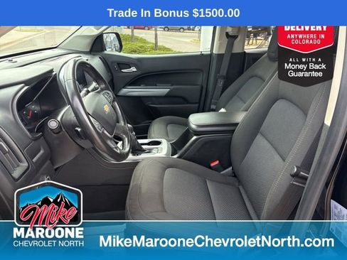 Used 2022 Chevrolet Colorado LT w/ LT Convenience Package image 10