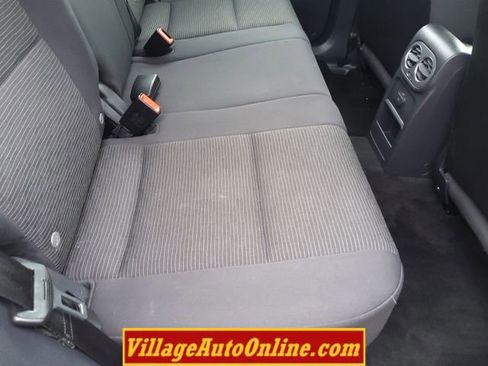 Used 2017 Volkswagen Tiguan S image 41