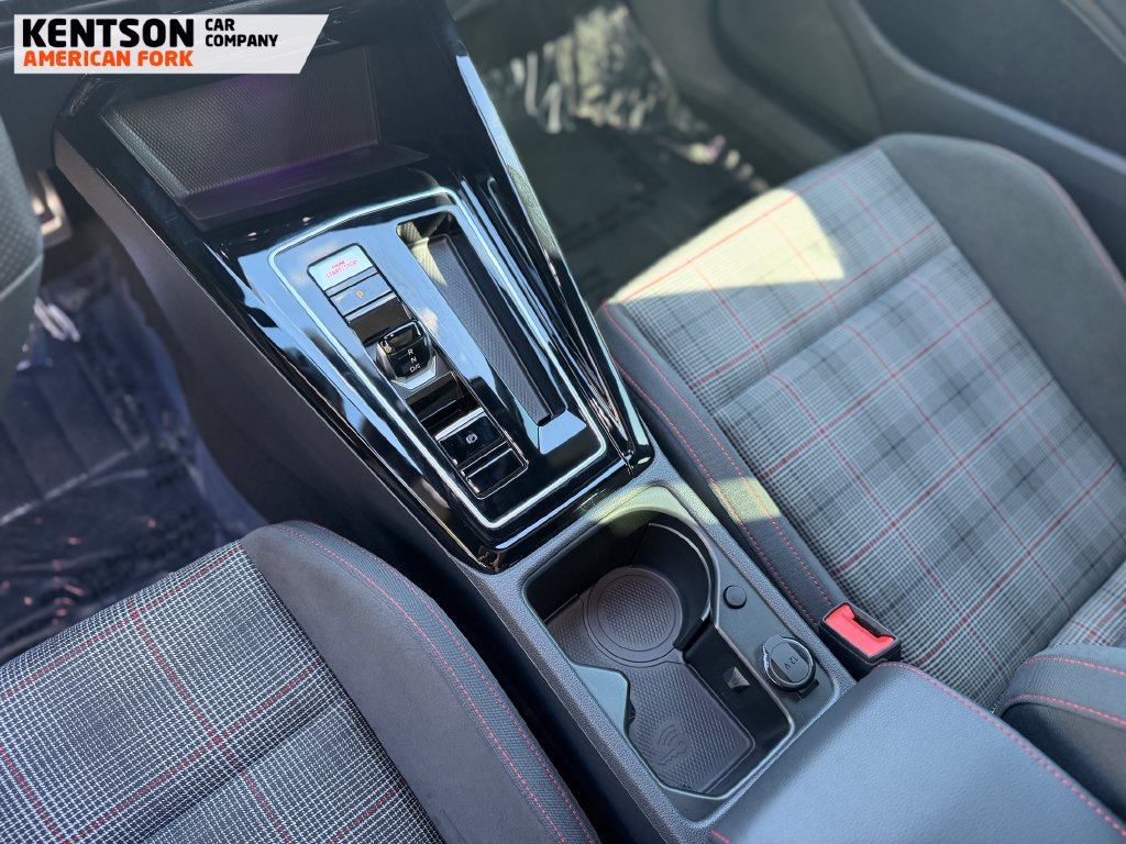 Used 2024 Volkswagen GTI SE FWD image 19