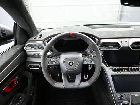 Used 2024 Lamborghini Urus Performante image 19