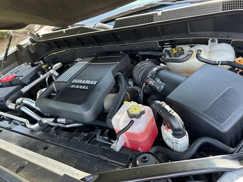 Used 2022 Chevrolet Silverado 1500 LTZ w/ LTZ Premium Package AWD/4WD image 66